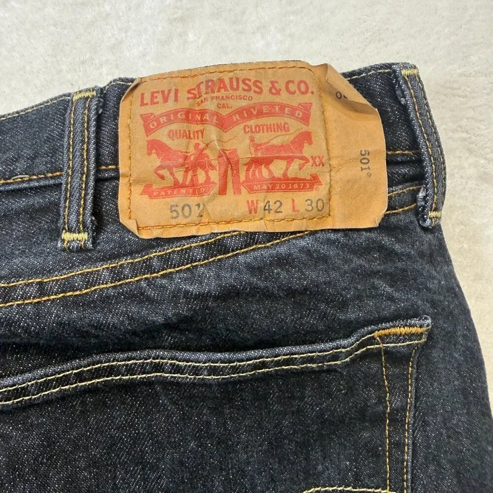 Levi’s 501 Men’s Jeans 42x30 – Dark Wash Denim – Original Button Fly – Classic